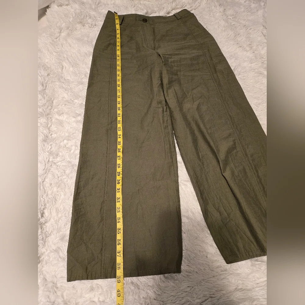 NWOT Zara Straight Leg Pants Women's Size Small Color Olive Green